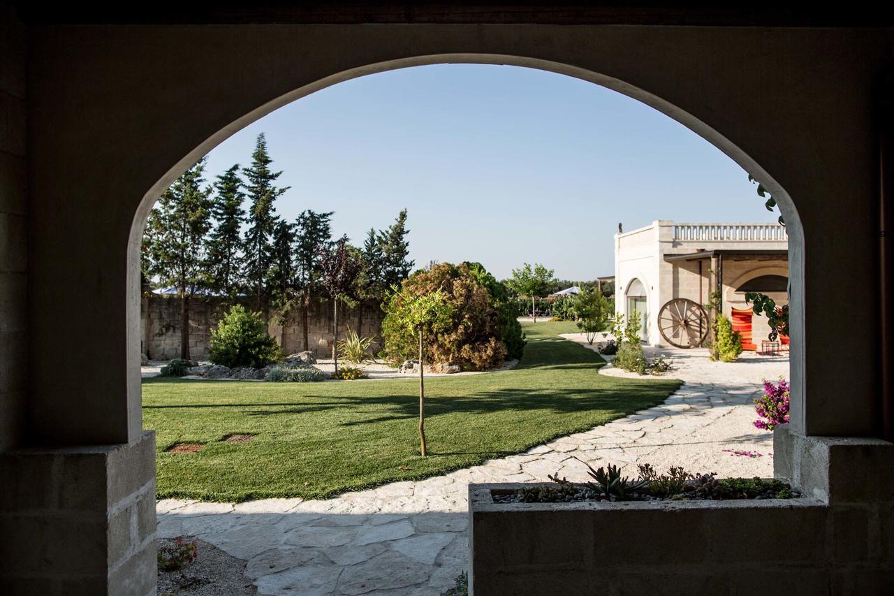 Le Scuderie - Castello Monaci Bed & Breakfast Salice Salentino Exterior photo